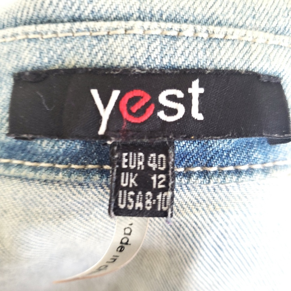 Distressed denim jacket - Picture 3 of 3